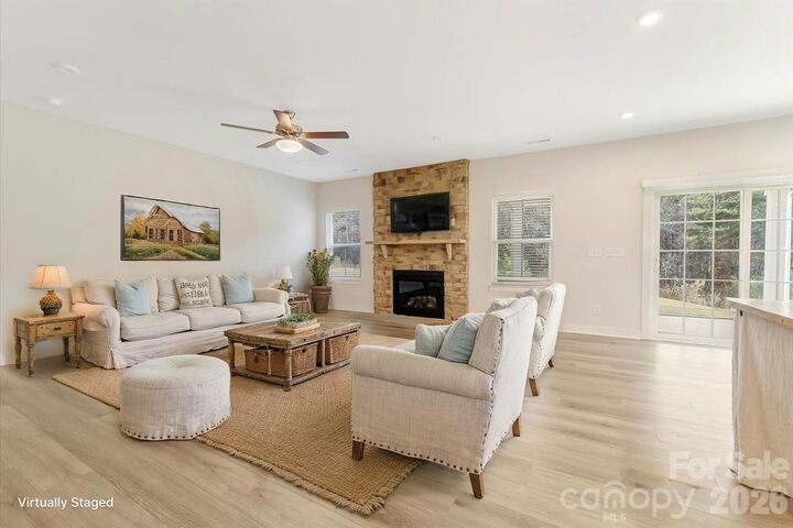Property Photo:  202 Tetcott Street  NC 28115 