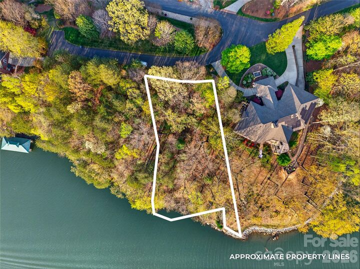 Property Photo:  107 Island Ridge Drive  NC 28677 