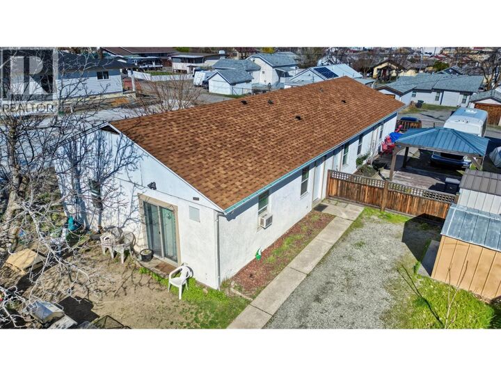 Property Photo: 8506 70th Avenue BC V0H 1V0