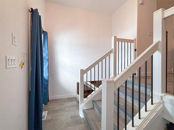 Property Photo:  78 Whitby Crescent  MB R5G 0A2 