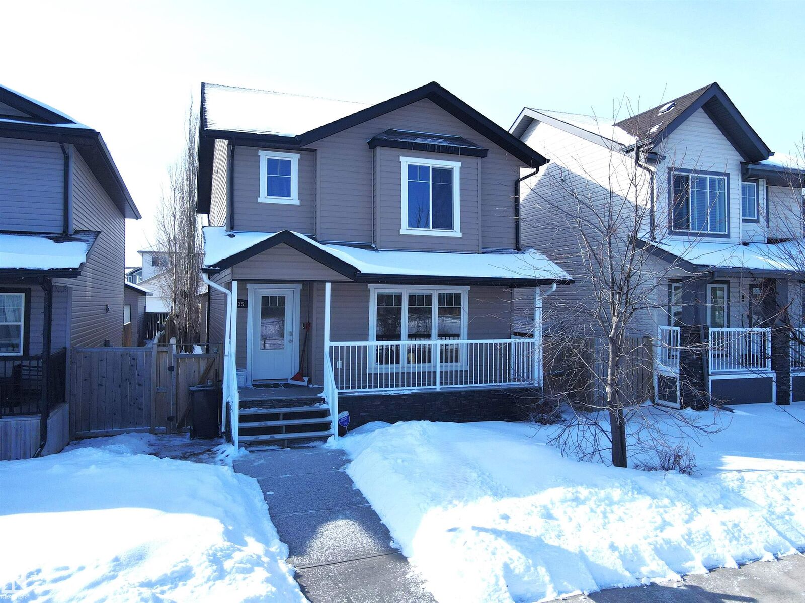 Property Photo:  4135 43 Avenue  AB T7A 0B4 