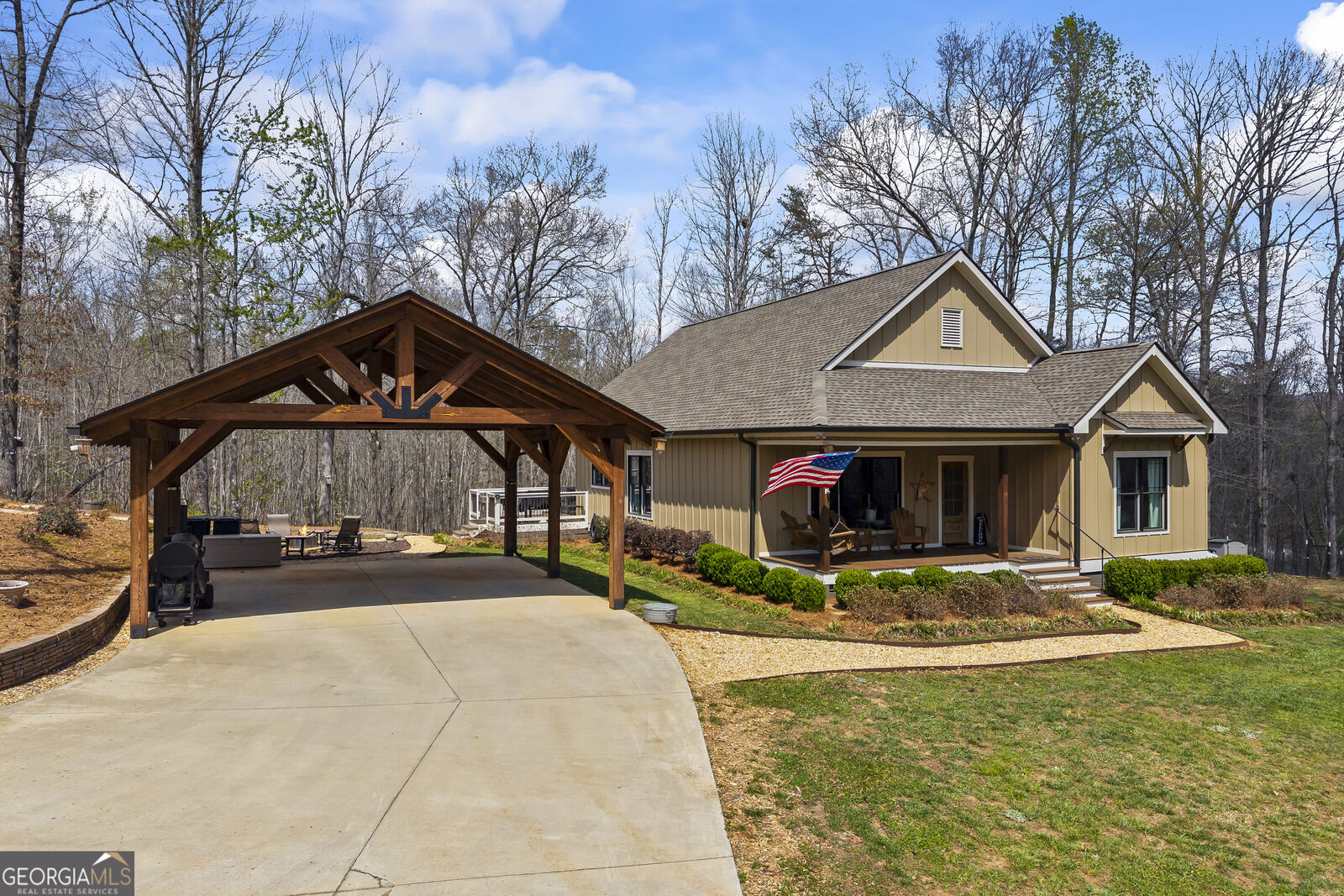 Property Photo: 5240 Highway 17 GA 30523