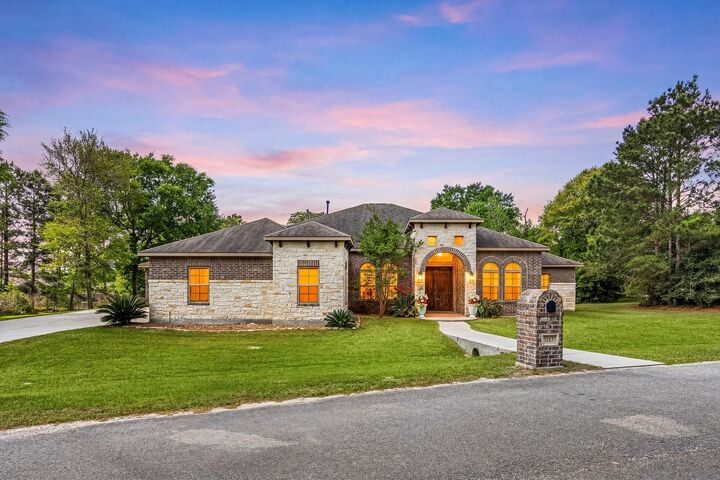 Property Photo:  8992 Wind Jammer Lane  TX 77316 