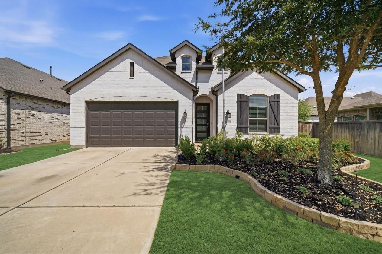 Property Photo: 30610 Southern Dewberry Court TX 77441