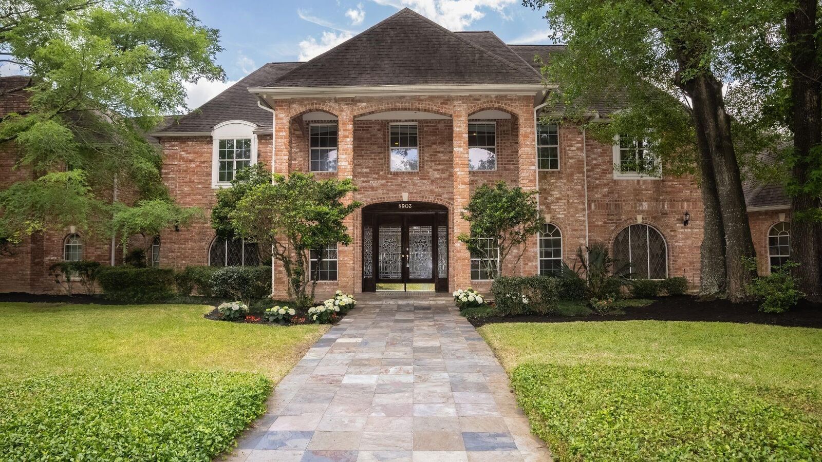 Property Photo: 8903 Tranquil Park Drive TX 77379