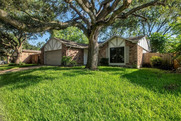 Property Photo:  6731 Gettysburg Drive  TX 77469 