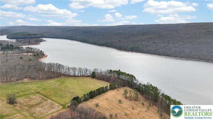 Property Photo:  159 Ben Titus Road  PA 18252 