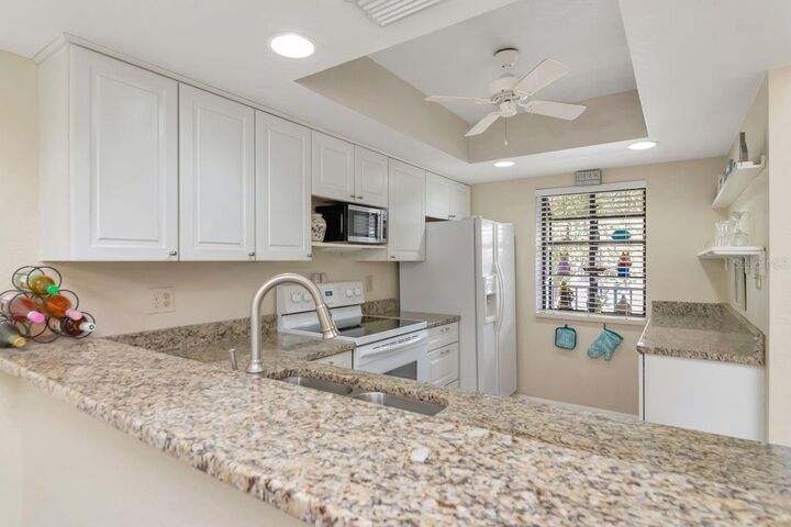 Property Photo:  11511 113th Street 13F  FL 33778 