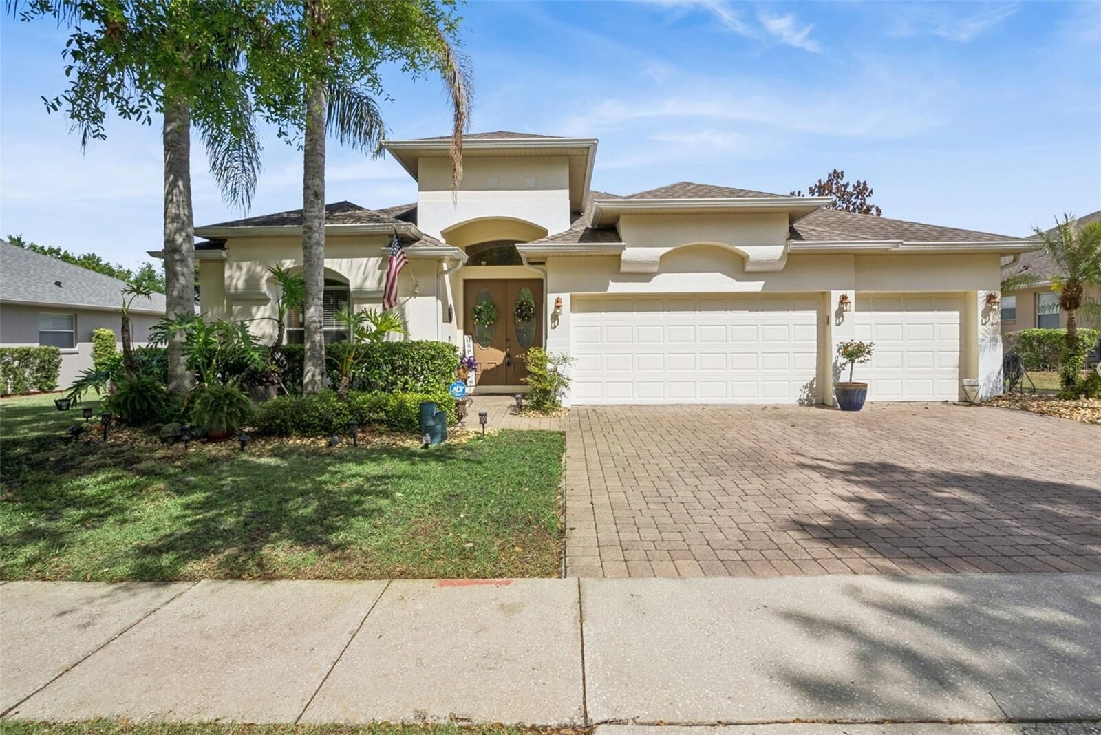 Property Photo:  2409 Emerald Rose Way  FL 32712 