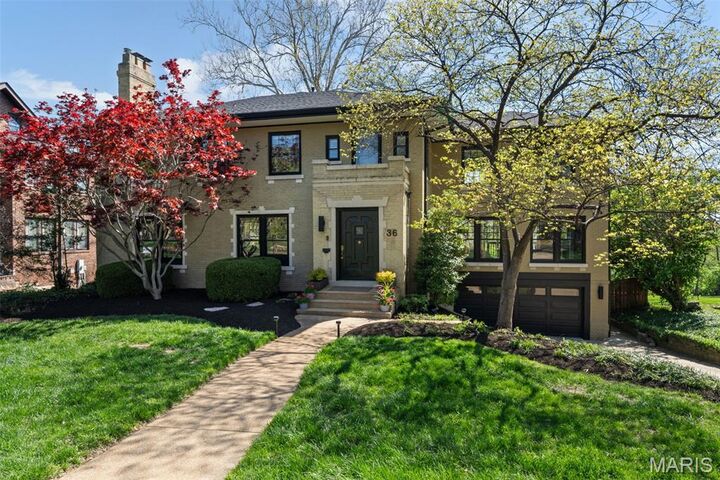 Property Photo: 36 Crestwood Drive MO 63105