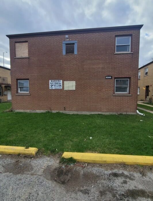 Property Photo:  14521 S Richmond Avenue 3  IL 60469 