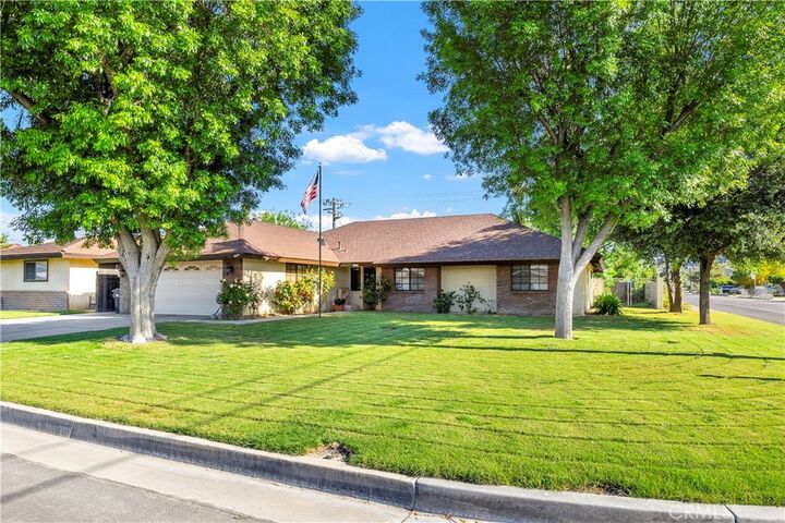 Property Photo:  41257 Plumrose  CA 92544 