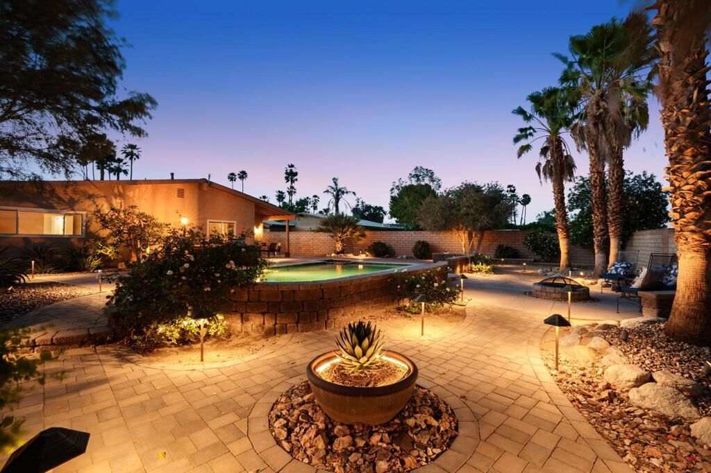 Property Photo:  43260 Silktree Lane  CA 92260 