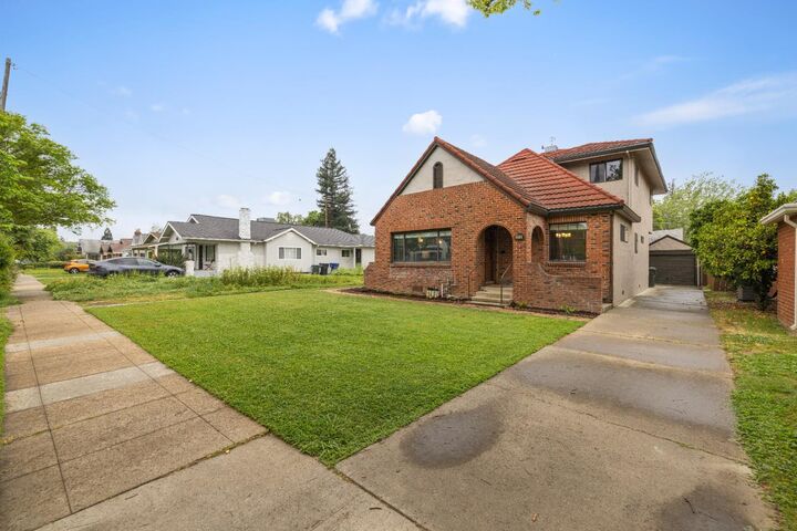 Property Photo: 2124 Gerber Avenue CA 95817