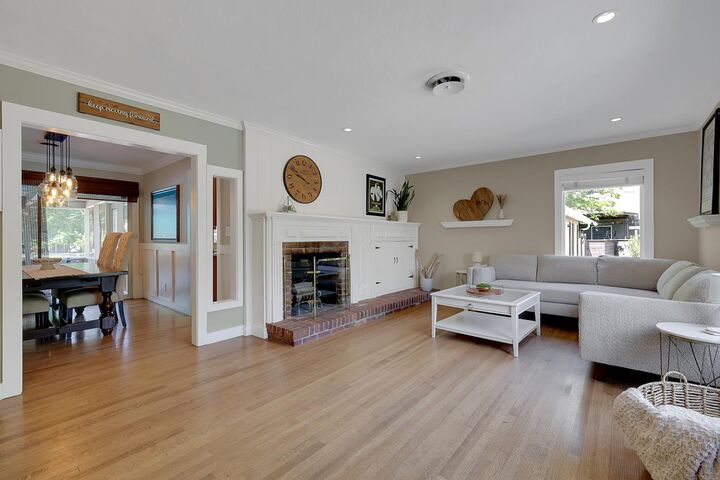 Property Photo:  1411 Las Salinas Way  CA 95864 