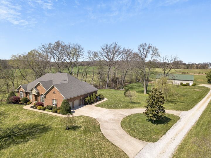 Property Photo: 5144 Drake Rd TN 37032