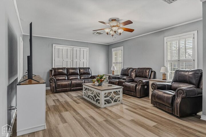 Property Photo:  714 W Adams Street  AR 72315 