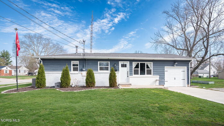 Property Photo:  916 Navarre Avenue  OH 43506 
