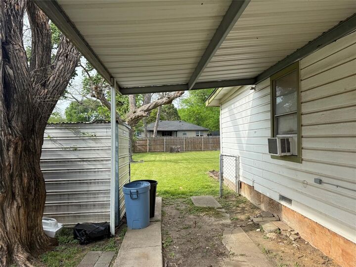 Property Photo:  831 Cedar Drive  TX 75149 