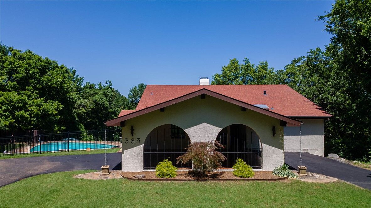 Property Photo:  363 E Ralston Street  AR 72730 