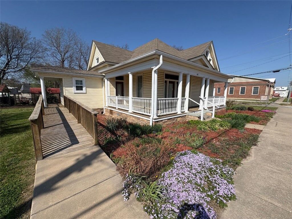 Property Photo: 108 S Springfield Street AR 72616