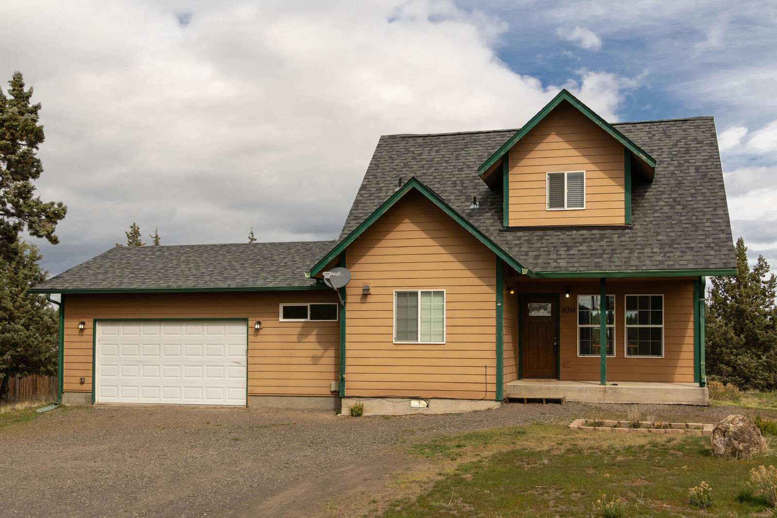 Property Photo:  8014 SW Sandy Place  OR 97760 