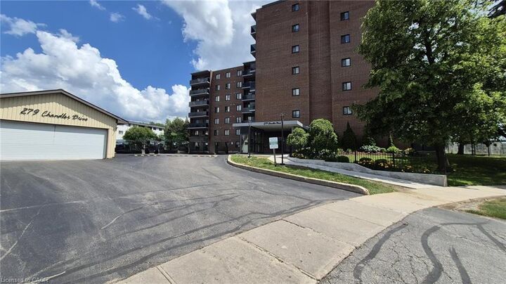 Property Photo: 279 Chandler Drive 706 ON N2E 1X6