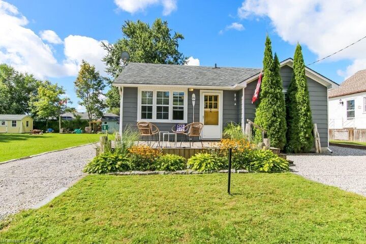 Property Photo: 18 Isabel Street ON N0E 1T0