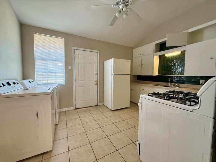 Property Photo:  610 Burleson  TX 79701 
