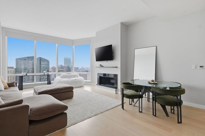 Property Photo:  1 Franklin Street 3401  MA 02110 