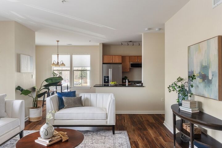 Property Photo:  4 Repton Cir 4213  MA 02472 