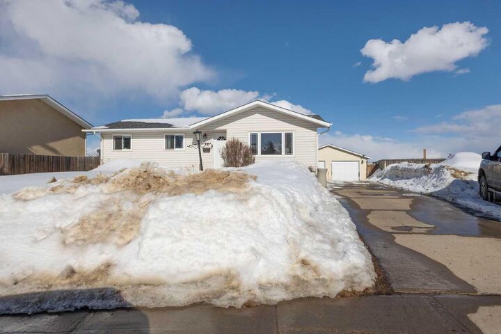 Property Photo:  185 Sitka Drive  AB T9H 3C1 