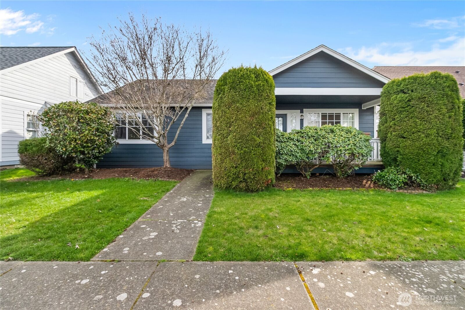 Property Photo:  2236  Oak Street  WA 98264 