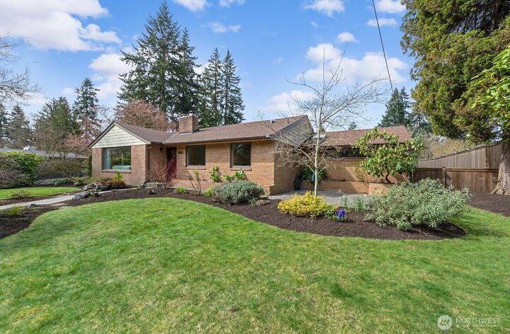 Property Photo:  16003  32nd Avenue NE  WA 98155 