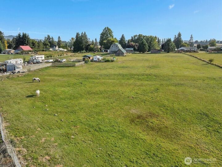 Property Photo: 17506 State Route 536 WA 98273