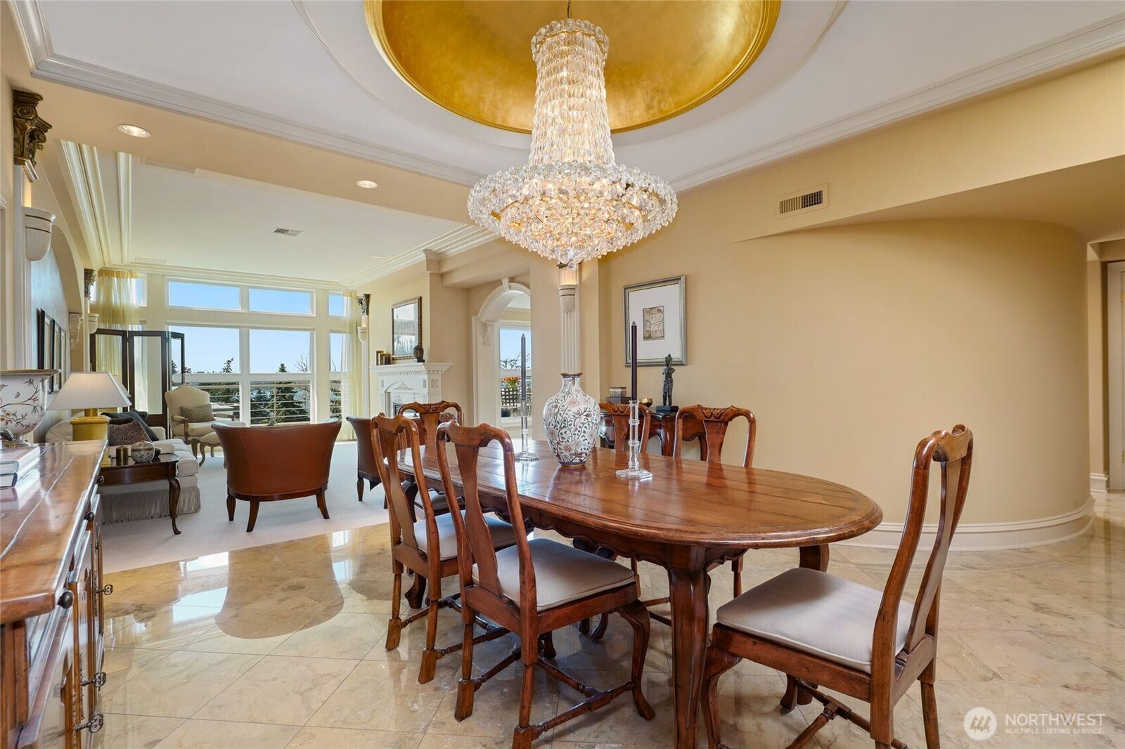 Property Photo:  101  99th Avenue NE 301  WA 98004 