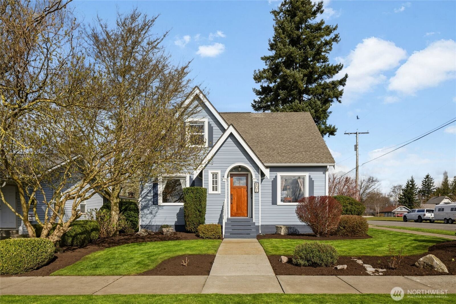Property Photo:  802  Edson Street  WA 98264 