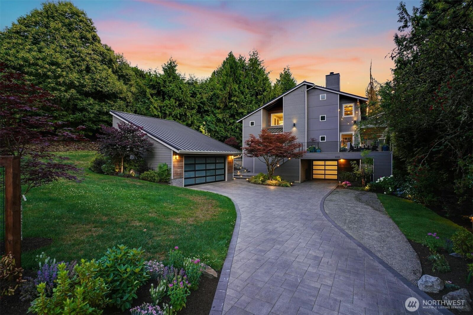 Property Photo:  6065 NE 135th Street  WA 98034 