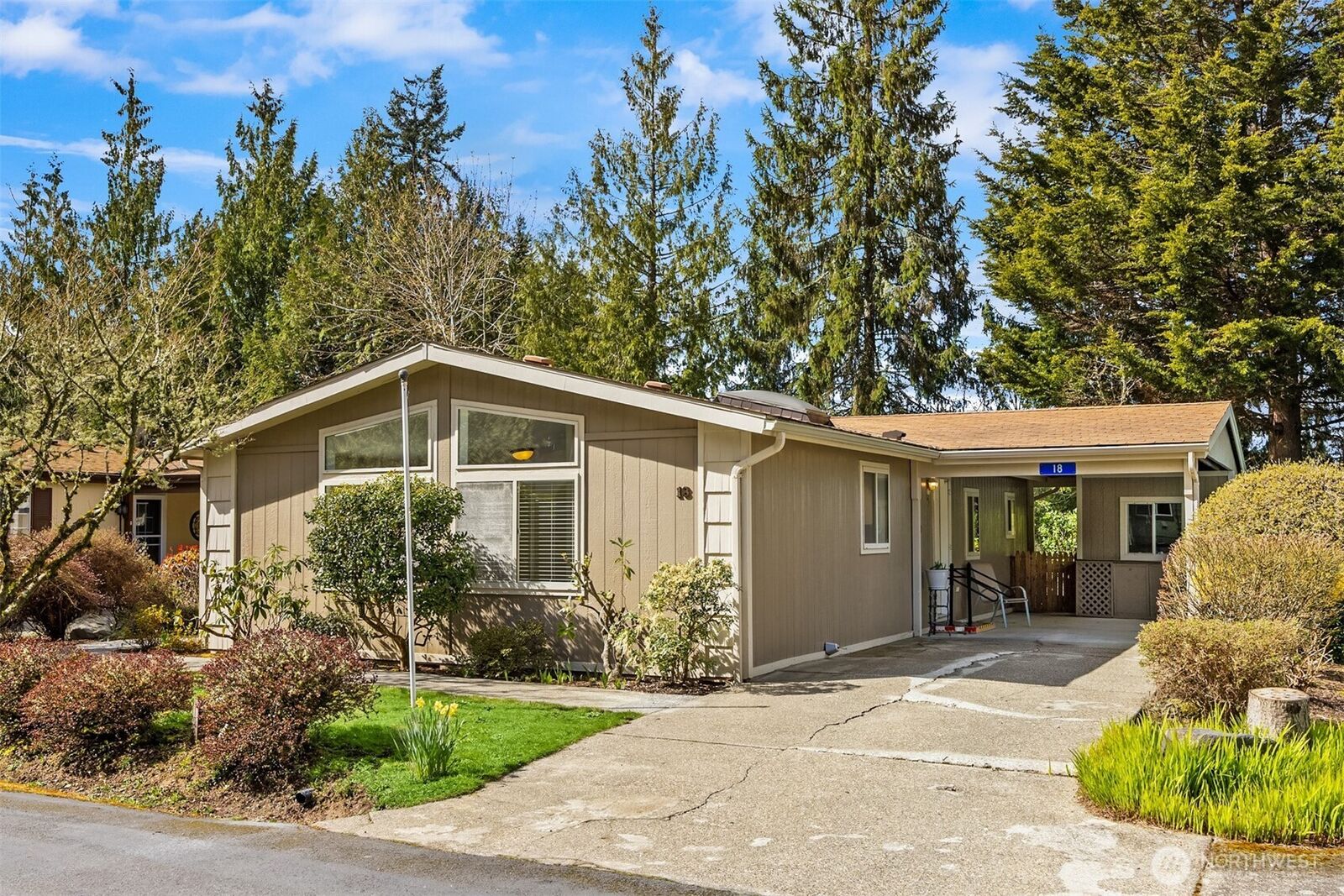 Property Photo:  1754 NE Mesford Road 18  WA 98370 