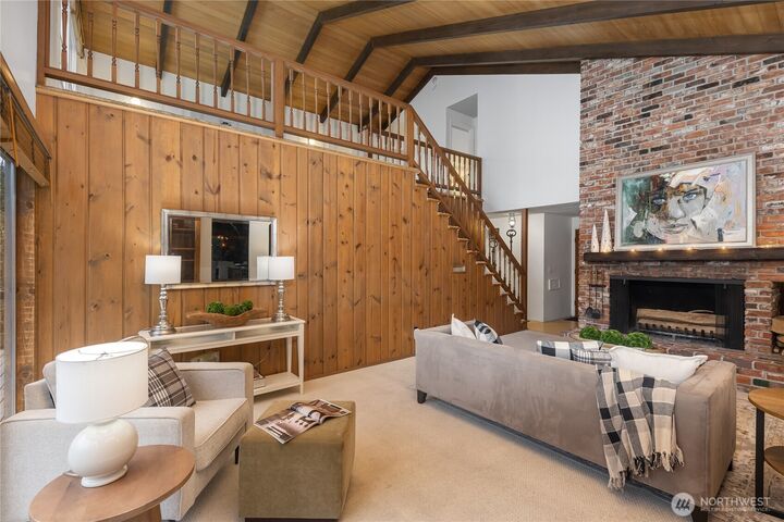 Property Photo:  16521 NE 1st Place  WA 98008 