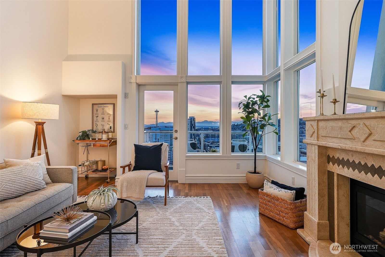 Property Photo:  311 E Republican Street 602  WA 98102 