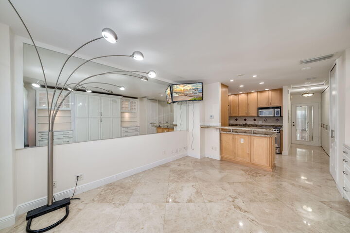 Property Photo:  405 N Ocean Boulevard 122  FL 33062 