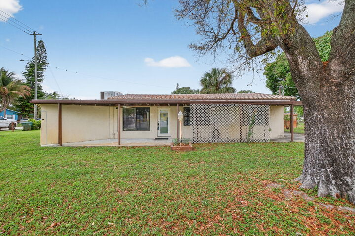 Property Photo:  4117 NW 5th Avenue  FL 33309 