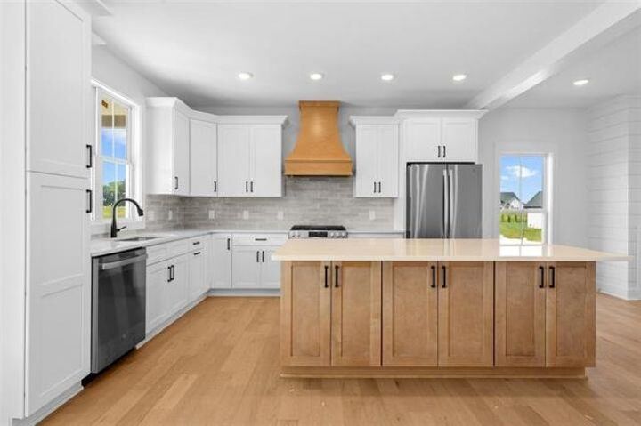 Property Photo:  396 Olympia Court  KY 42103 