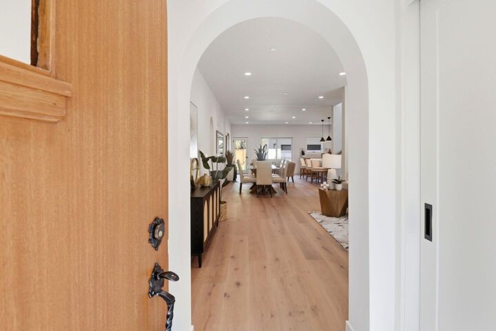 Property Photo:  445 Iris Street  CA 94062 