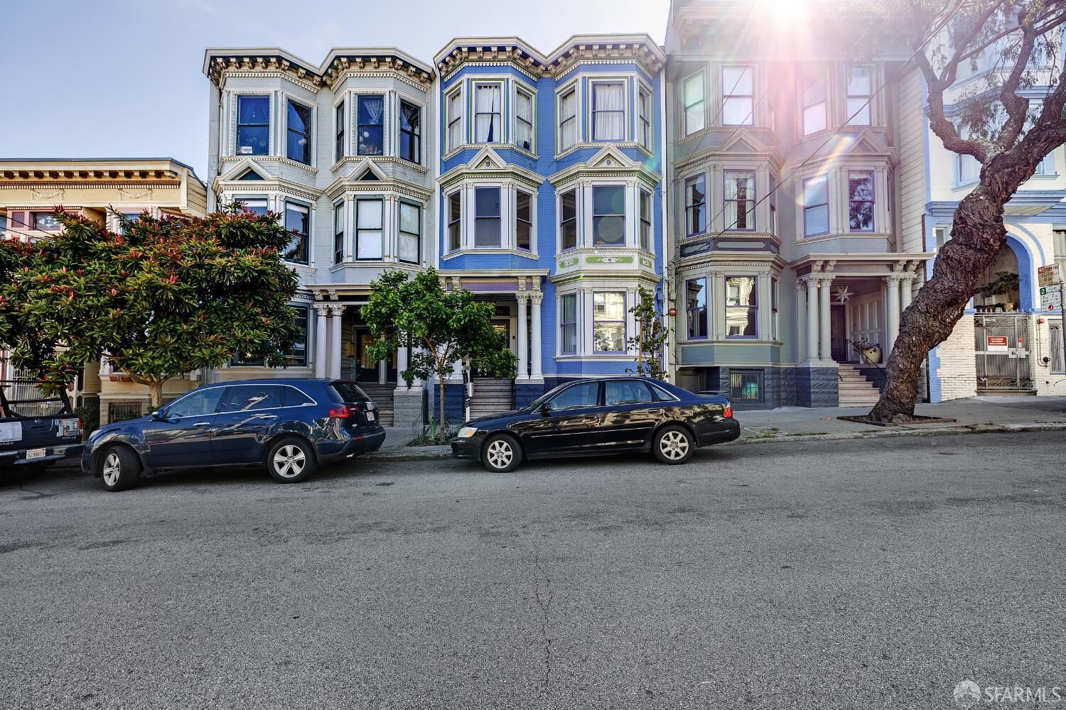 Property Photo:  642 Clayton Street  CA 94117 