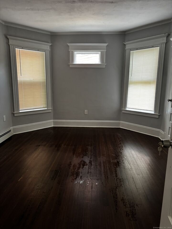 Property Photo:  177 Sisson Avenue  CT 06106 