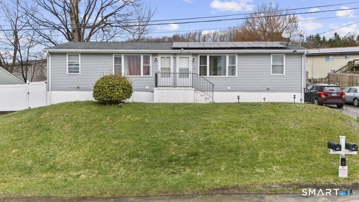 Property Photo:  15 Spread Oak Lane  CT 06704 
