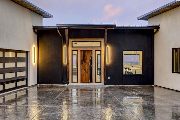 Property Photo:  5411 Hershey Lane  WA 99353 