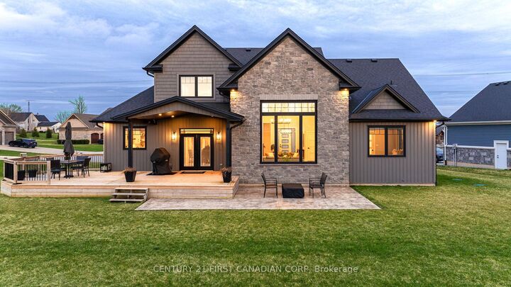 Property Photo: 49306 Ashland Avenue ON N0L 2J0